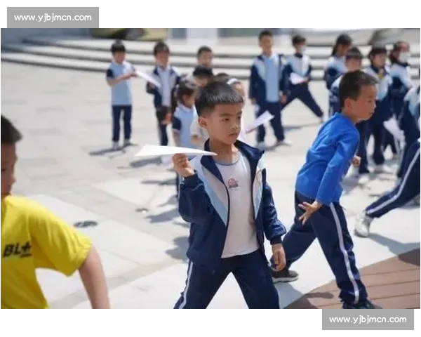 纸飞机：重拾童年的纯粹快乐